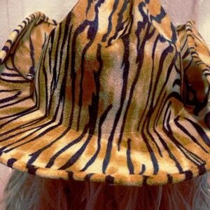 Cowgirl hat/ ANIMAL PRINT